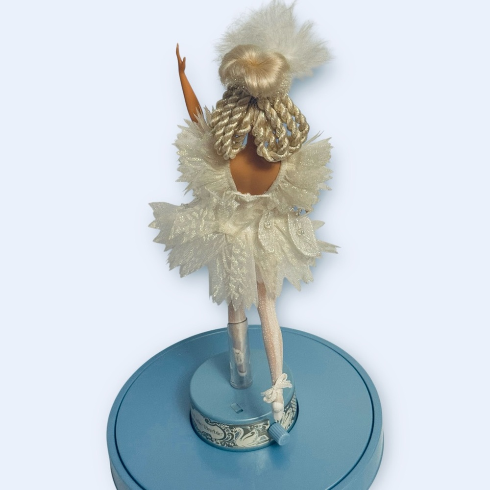 Vintage Barbie SWAN LAKE Music Box  #1648 MUSICAL BALLERINA DOLL 1991 w/ Box EC! - Picture 7 of 16